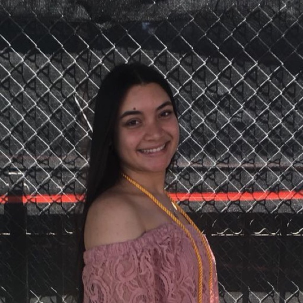 Meet your Posher, Efraisa